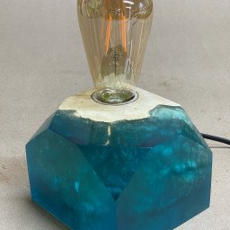 ЛАМПА НА ПОДСТАВКЕ SHINE 03