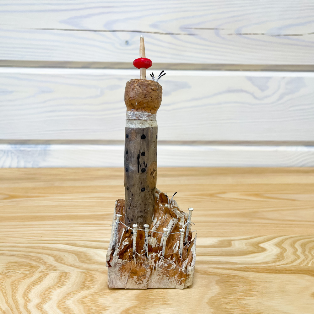 STATUETTE LIGHTHOUSE 1