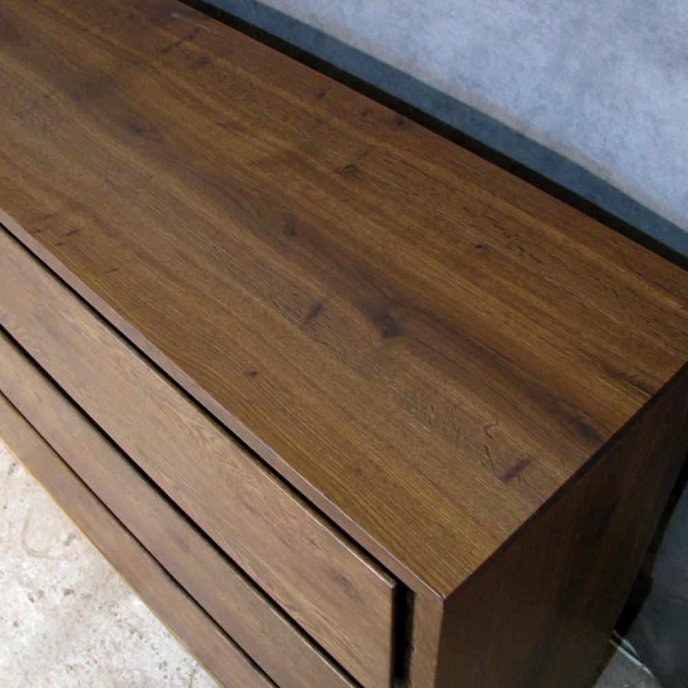 CHEST OF SMOKED OAK 004