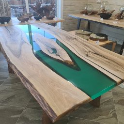 TABLE GREENRIV